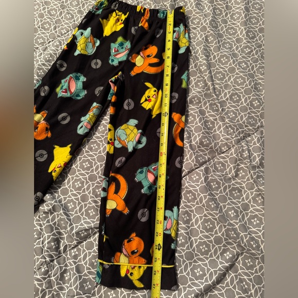 Pokemon Pajamas Black Starters 2 Pc Flannel PJs size 6/7 - Picture 7 of 12